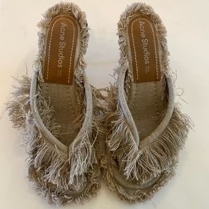 ACNE STUDIOS BEIGE LINEN HEELED SANDALS